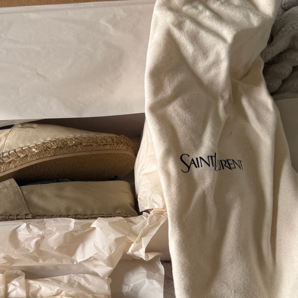 Saint Laurent Men's Beige Loafers - Picture 3 of 4